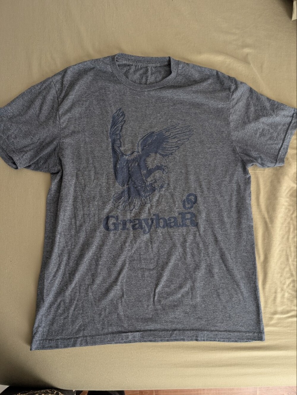 GraybaR T-shirt Size L